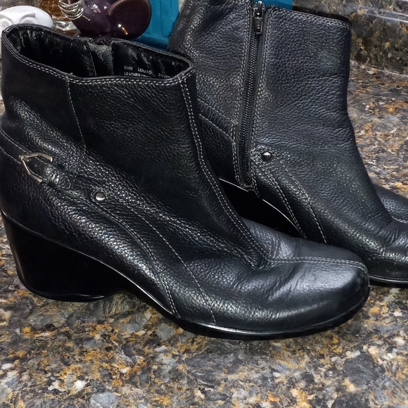 Naturalizer Leather Ankle Boots - Picture 7 of 12
